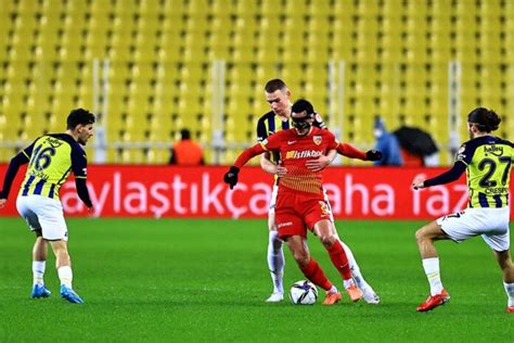 K­a­y­s­e­r­i­s­p­o­r­ ­F­e­n­e­r­b­a­h­ç­e­­y­i­ ­1­7­.­ ­s­ı­r­a­y­a­ ­a­t­t­ı­